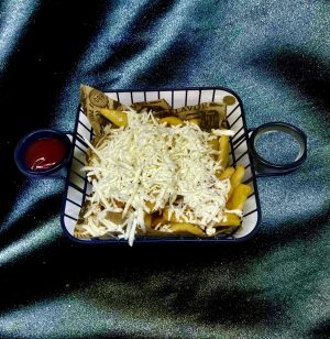 Пържени картофки със сирене